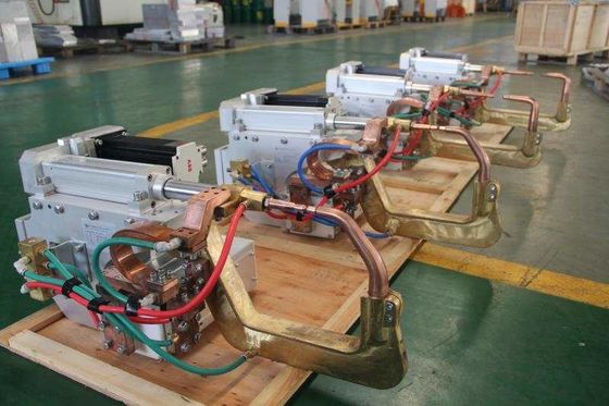 কম্প্যাক্ট ইলেকট্রিক 280V 160KVA Servo Gun Spot Welding Automatic